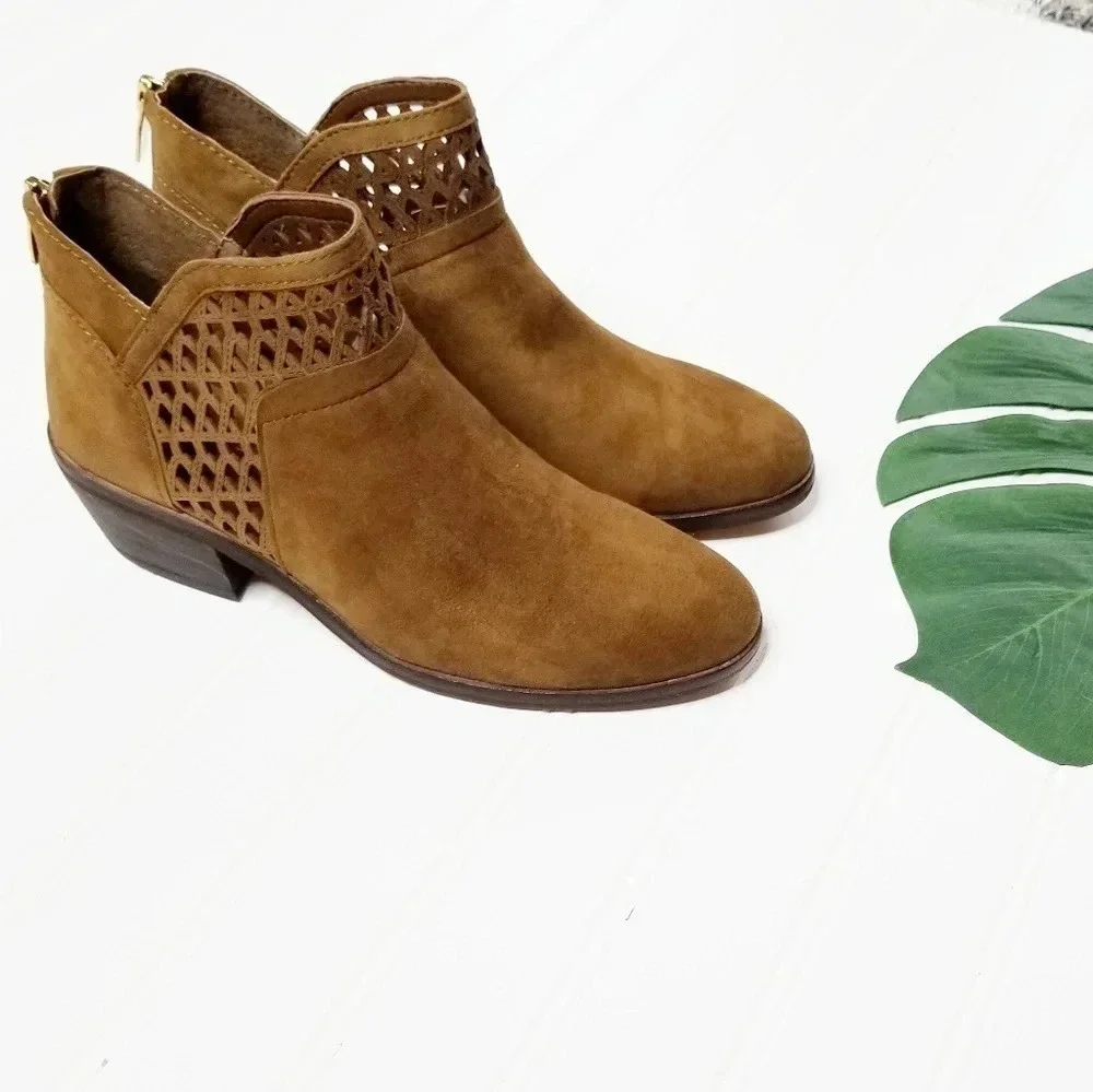New Vince Camuto Brown Leather Perdula Ankle  Boots 6